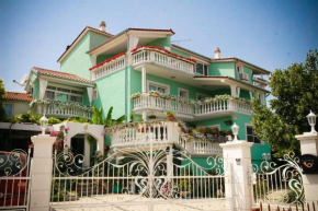 Гостиница Apartments Katarine Zrinske  Водице